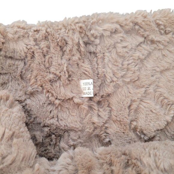 Plush Infinity Scarf Womens Faux Fur Soft Cozy Beige Winter Accessory - Picture 10 of 13
